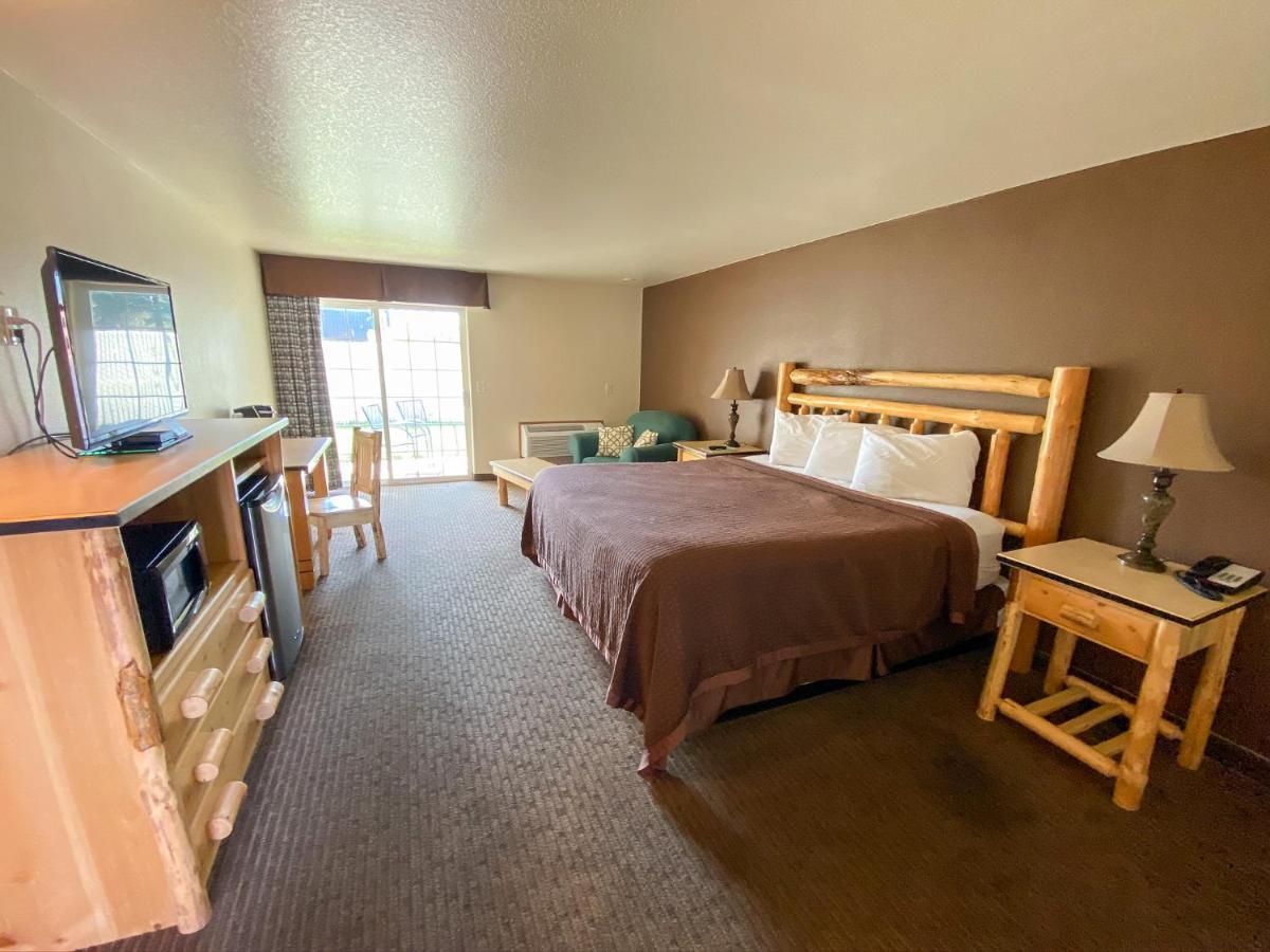 Sisters Inn & Suites Экстерьер фото